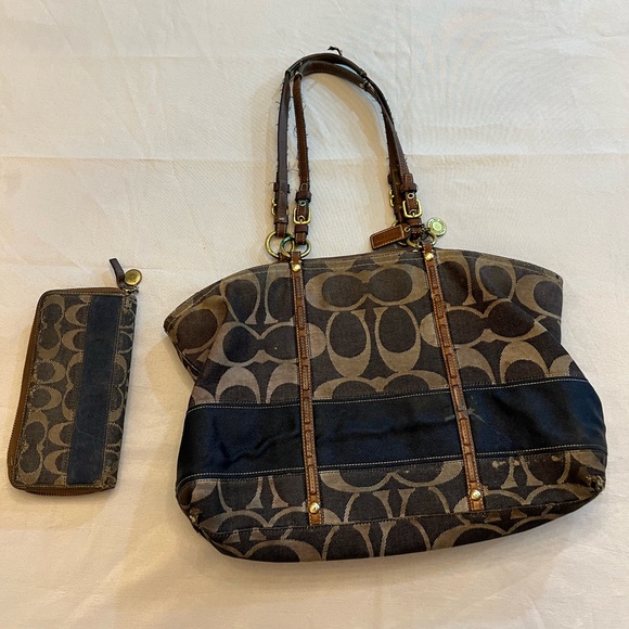 Coach Handbags - COACH 100% Authentic Y2K Denim Shoulder Bag with Matching Wallet.